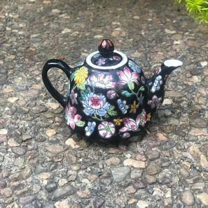 Chinese Jingdezhen Vintage Miniature Black Floral Teapot
